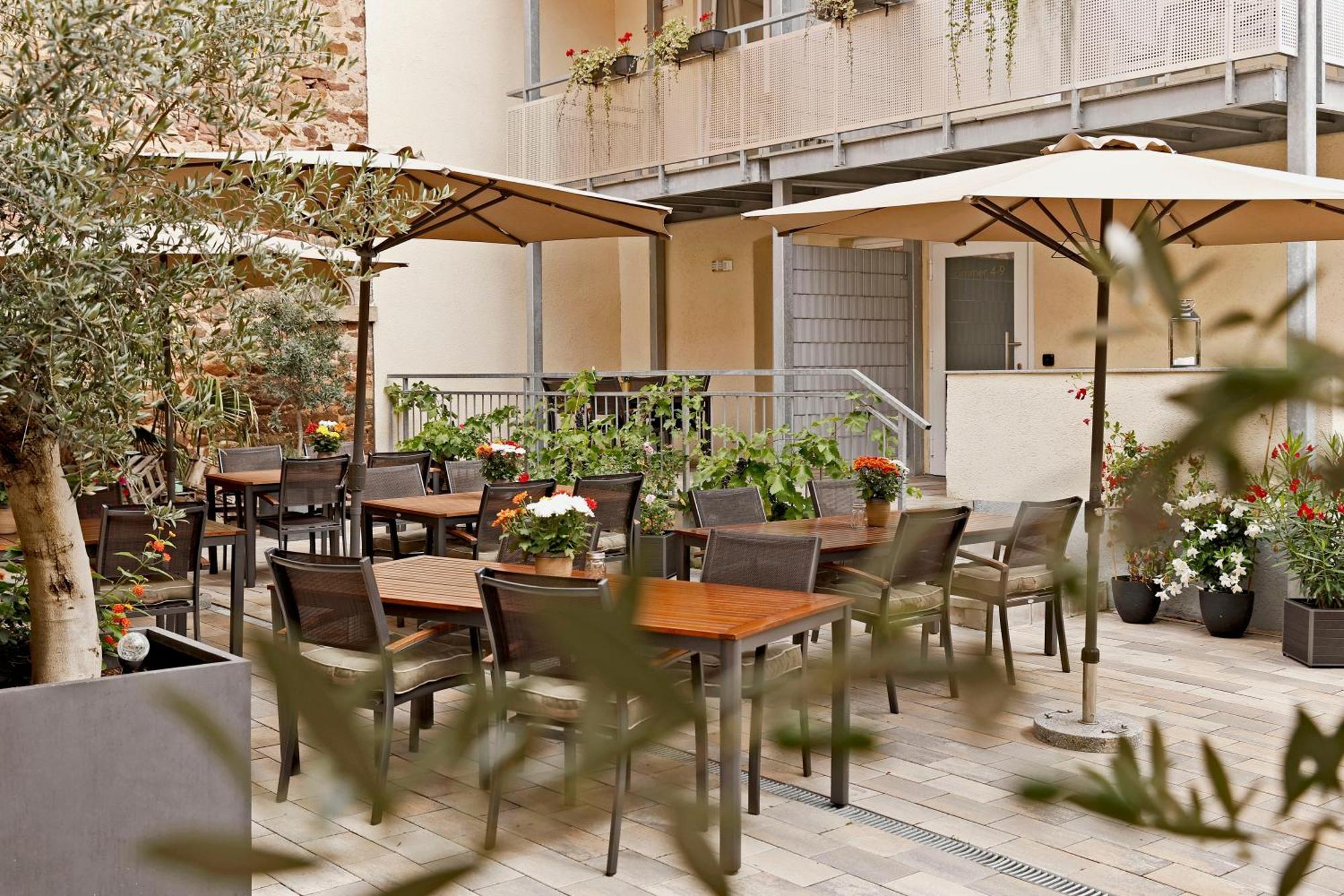 Vinotel Weinstrasse Отель типа 