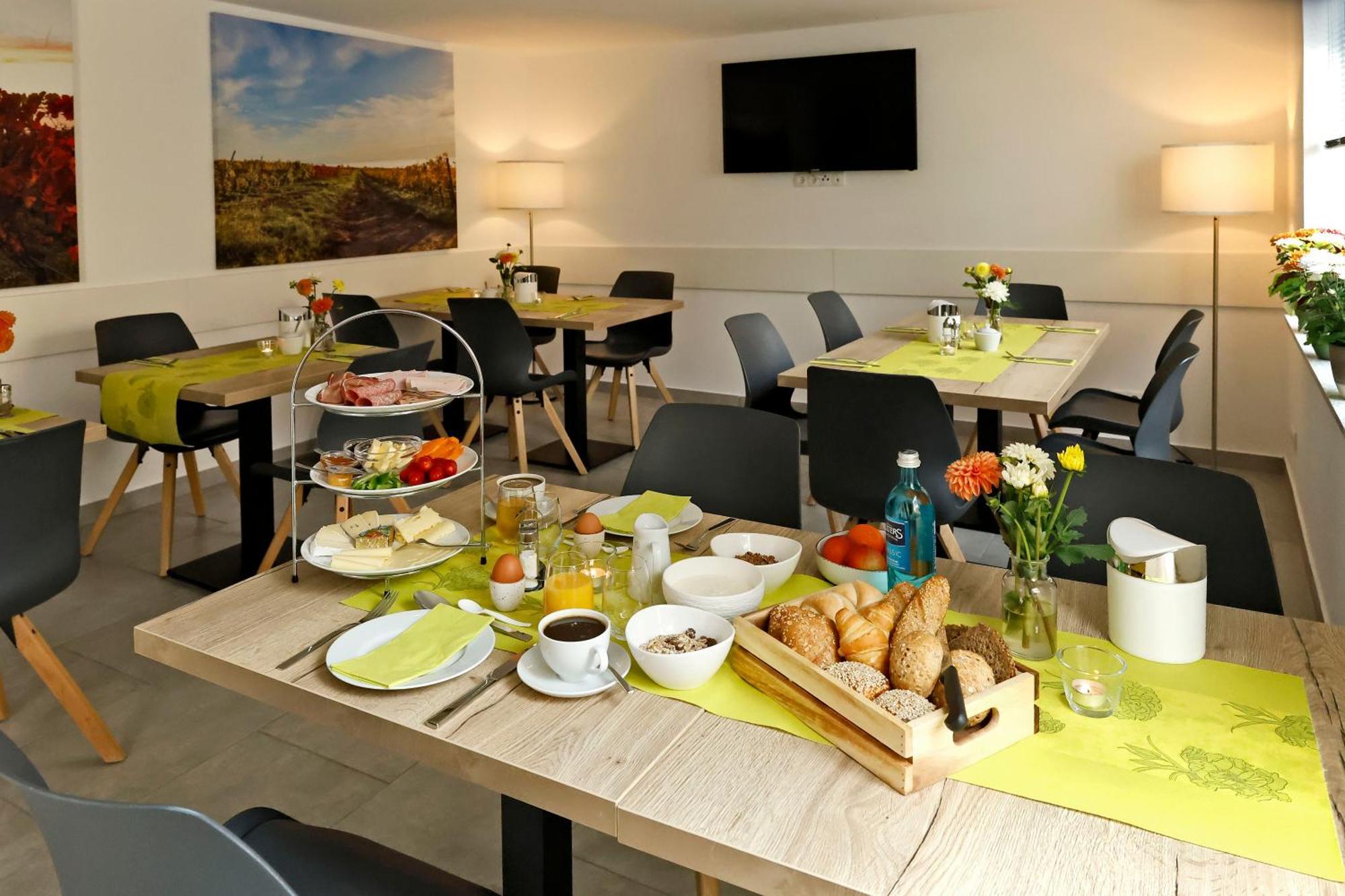 Vinotel Weinstrasse